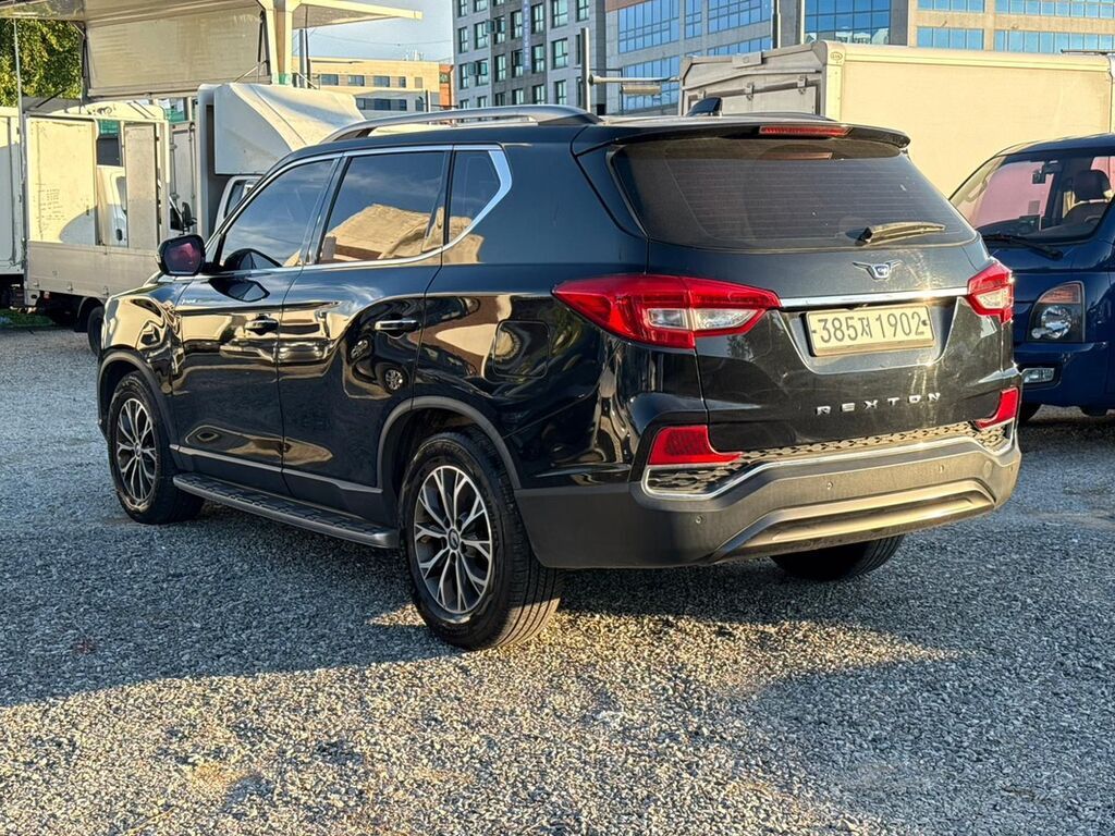 Ssangyong Rexton: 2020 г., Автомат, Внедорожник: фото 2