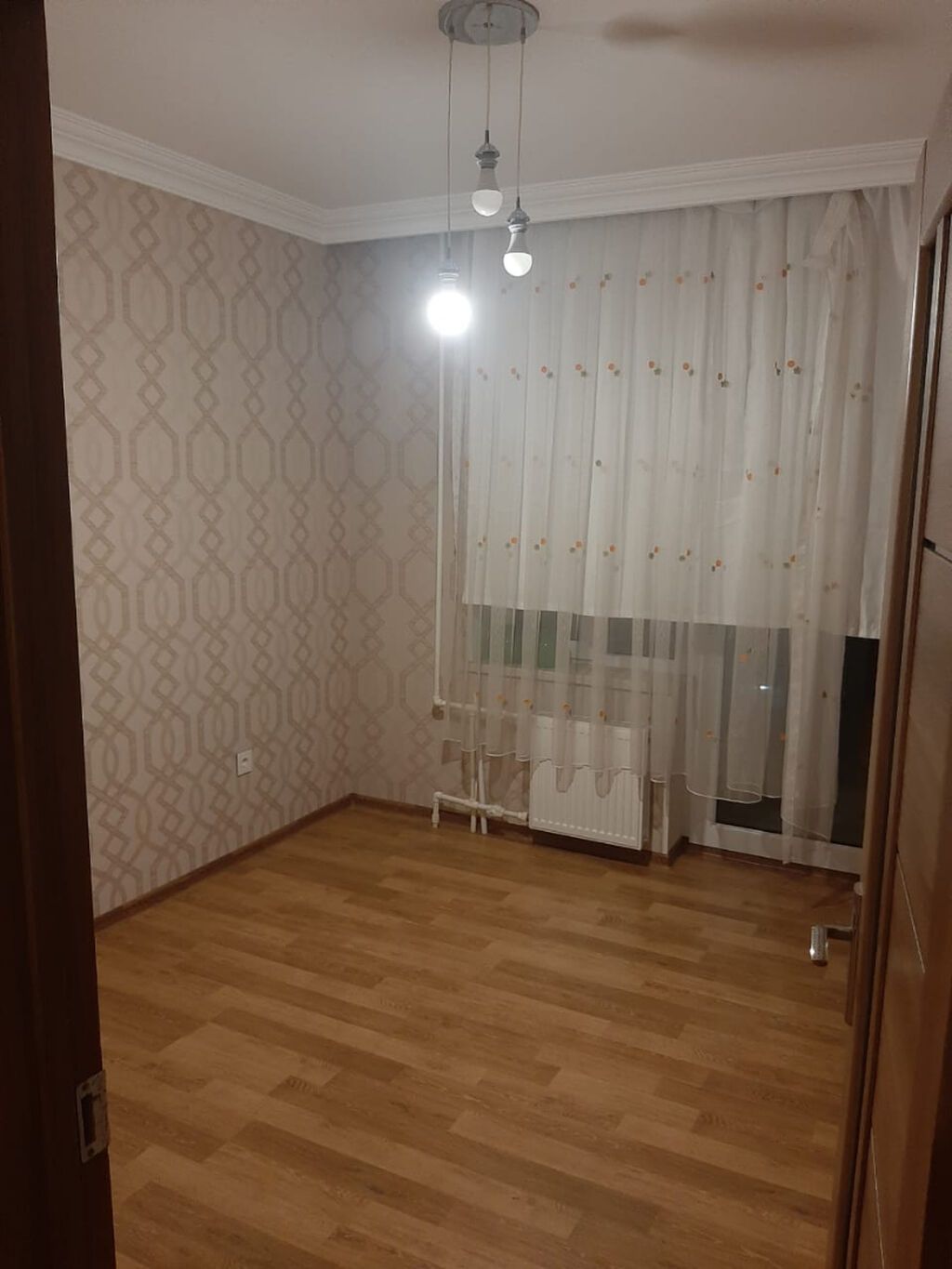 Bakı, 4 otaqlı, Köhnə tikili, m. Xətai, 100 kv. m