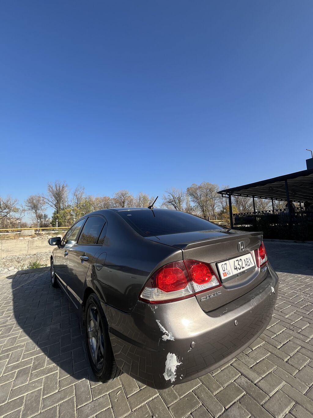 Honda Civic: 2010 г., 1.3 л, Автомат, Гибрид, Седан: фото 2