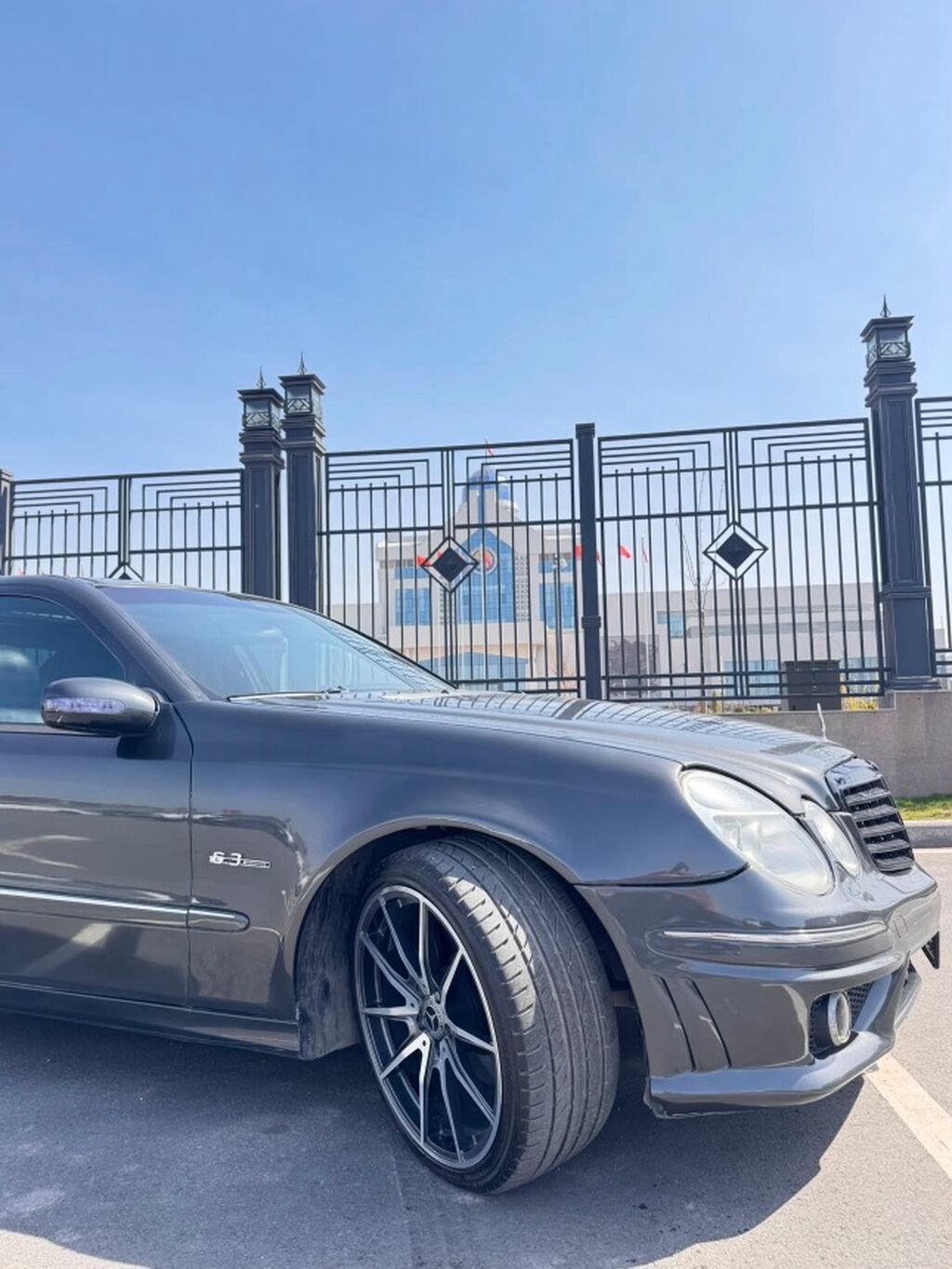 Mercedes-Benz E-Class: 2003 г., 5 л, Бензин, Седан: фото 8