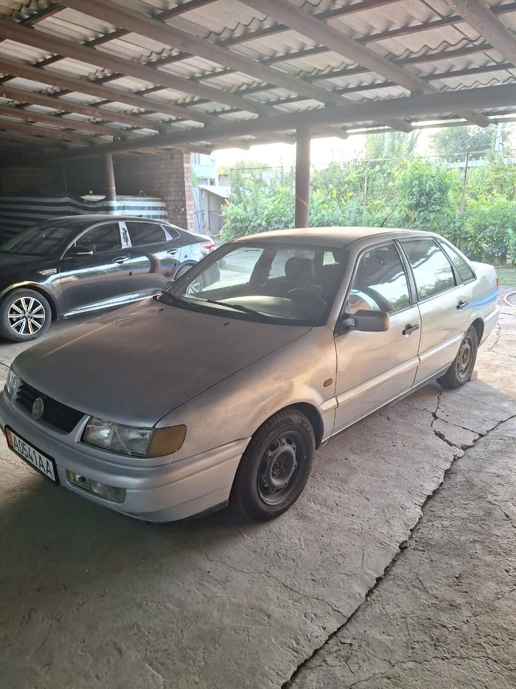 Volkswagen Passat: 1994 г., 2 л, Механика, Седан: фото 2