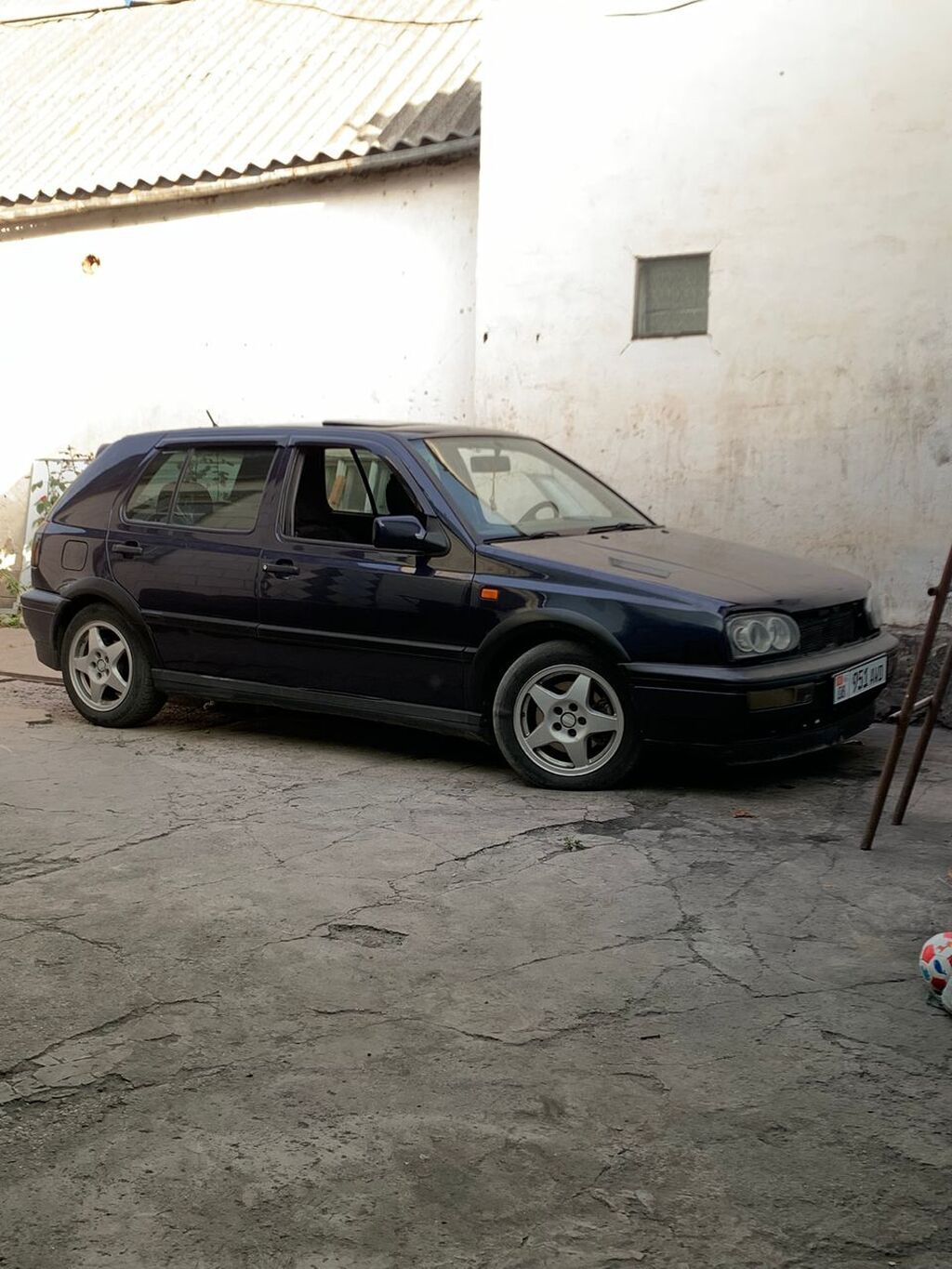 Volkswagen Golf: 1995 г., 2.8 л, Механика, Бензин, Хэтчбэк: фото 7