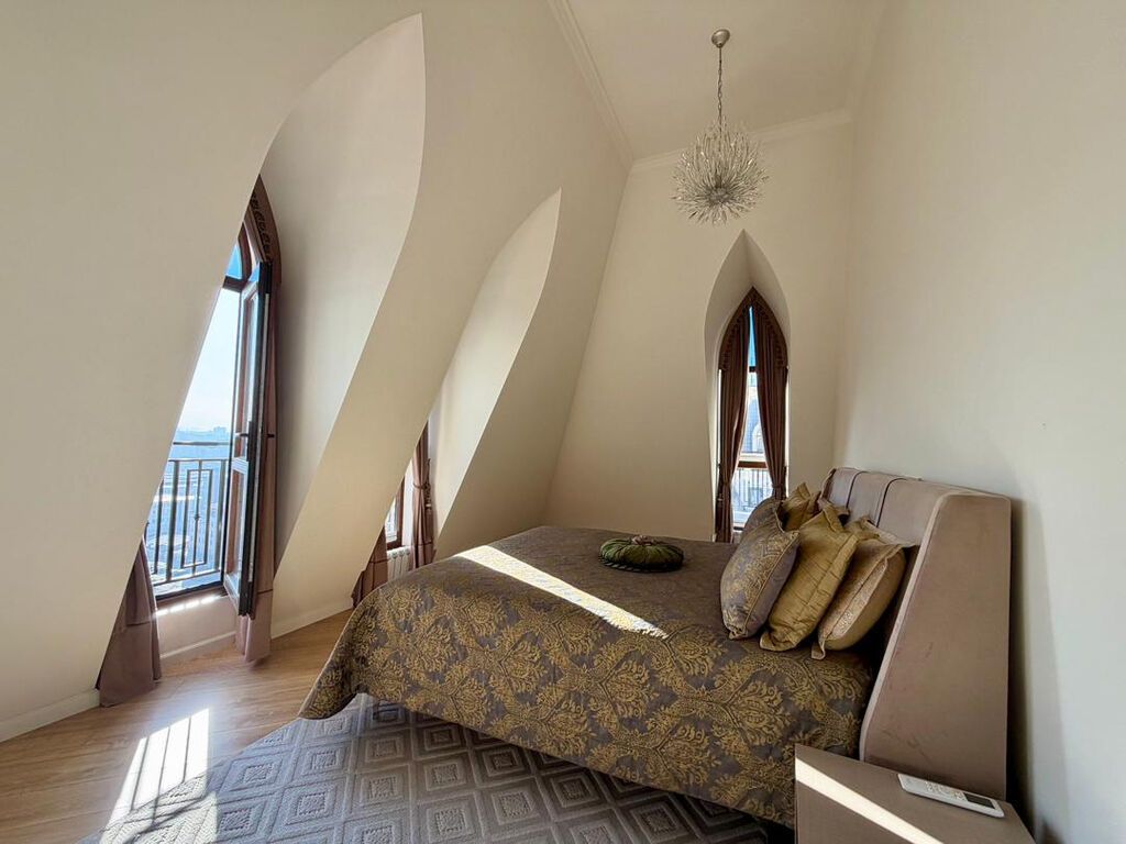 4 комнаты, 224 м², 1000 мелочей Элитка, 16 этаж, Дизайнерский ремонт: фото 2