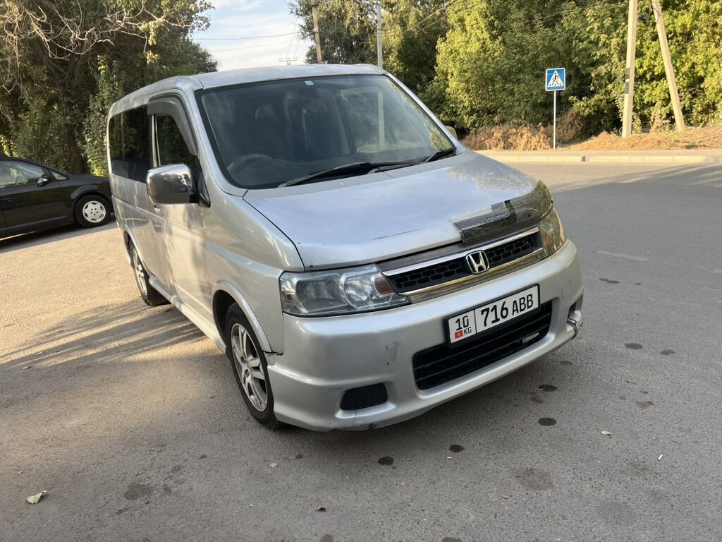 Honda Stepwgn: 2004 г., 2.4 л, Автомат, Бензин, Минивэн: фото 1