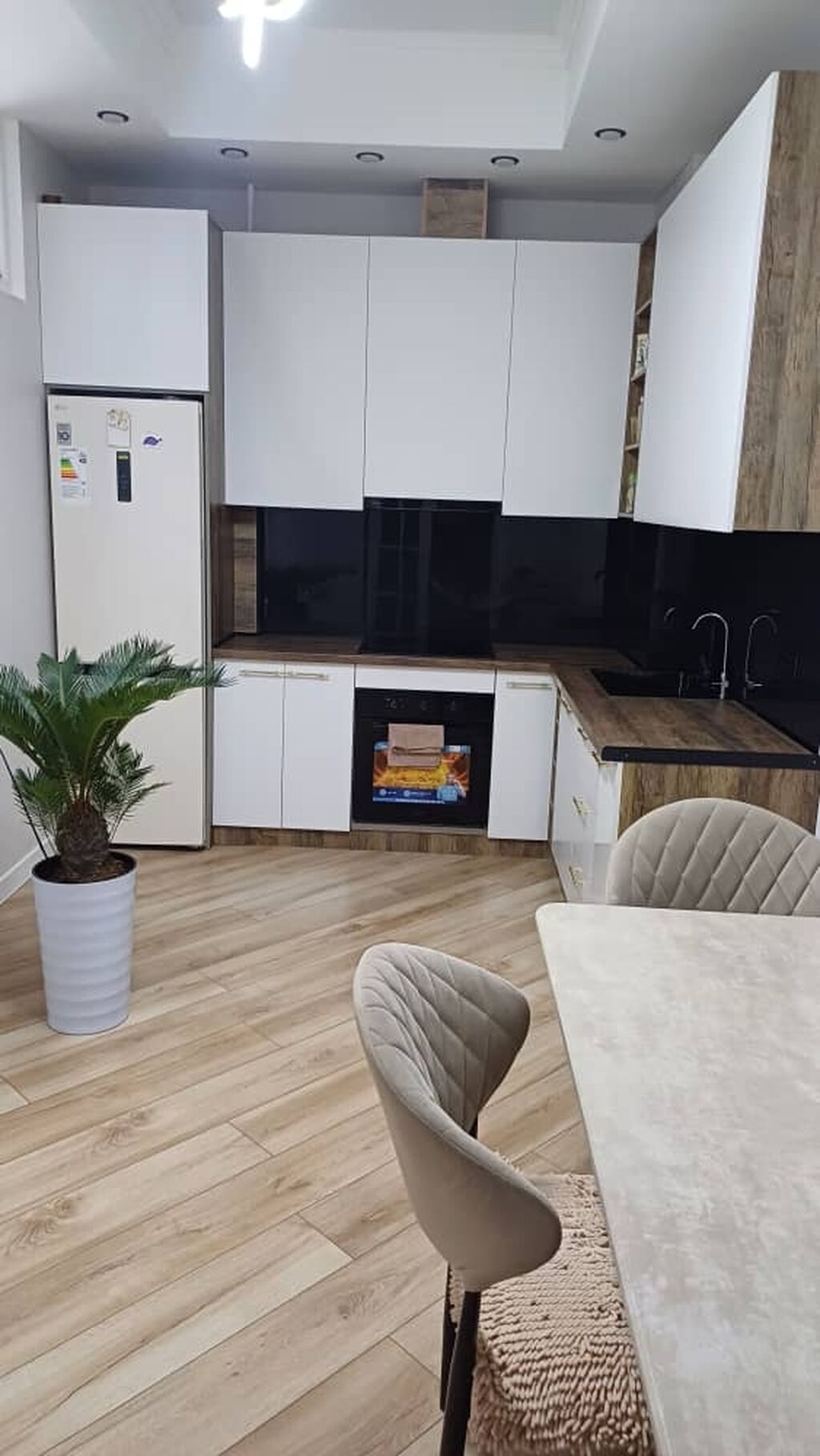 2 комнаты, 77 м², Асанбай мкр Элитка, 9 этаж, Дизайнерский ремонт: фото 4