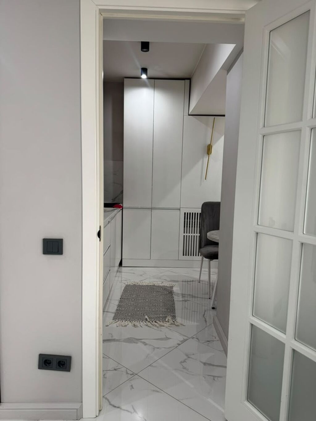 1 комната, 42 м², Индивидуалка, 3 этаж, Дизайнерский ремонт: фото 5