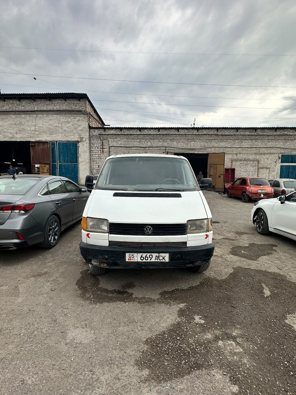 Volkswagen Transporter: 1991 г., Фургон: фото 1