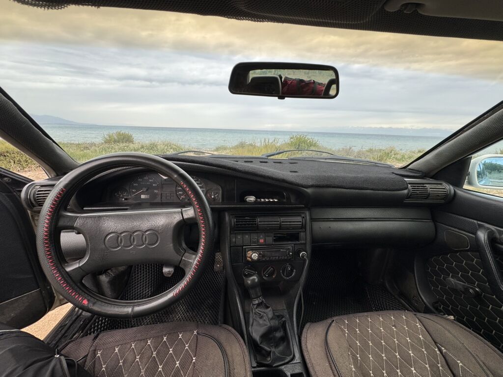 Audi 100: 1991 г., 2 л, Механика, Бензин, Седан: фото 6