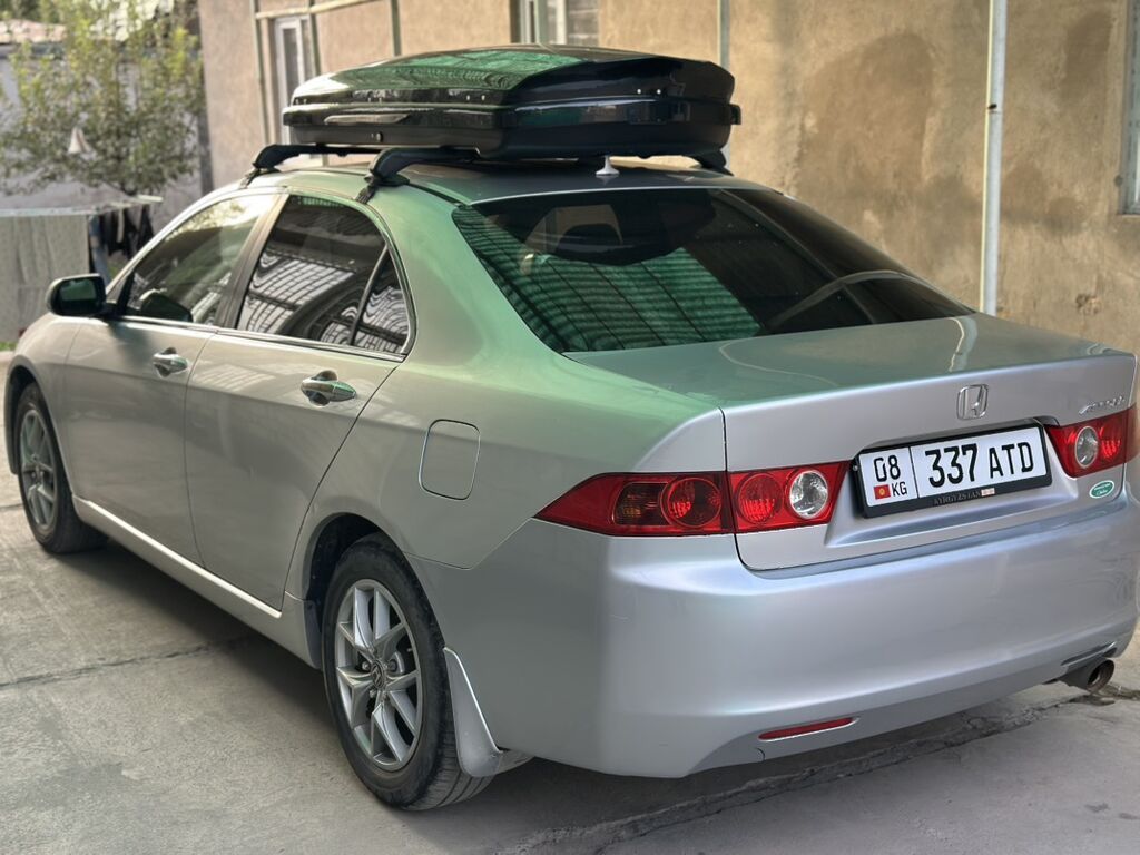 Honda Accord: 2003 г., 2 л, Автомат, Бензин, Седан: фото 4