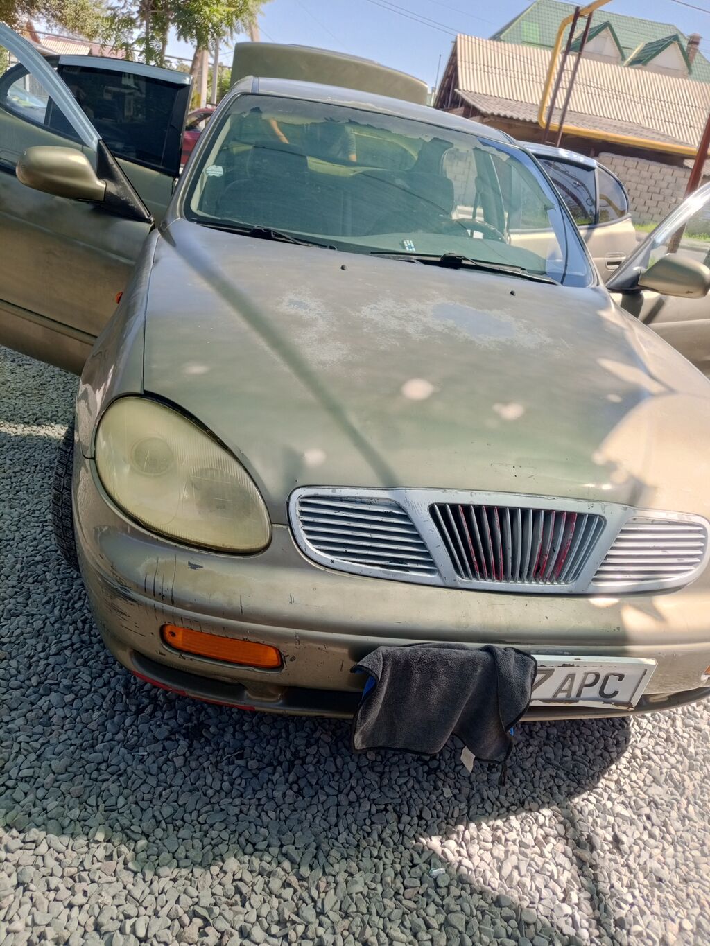 Daewoo Leganza: 1998 г., Механика, Бензин, Седан: фото 3