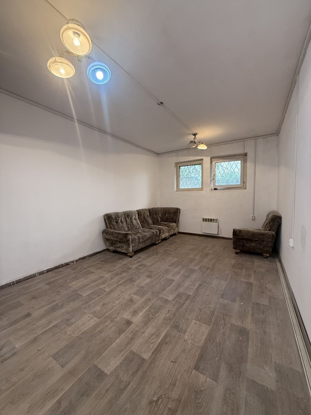2 комнаты, 36 м², Улан мкр 105 серия, Цокольный этаж этаж: фото 2