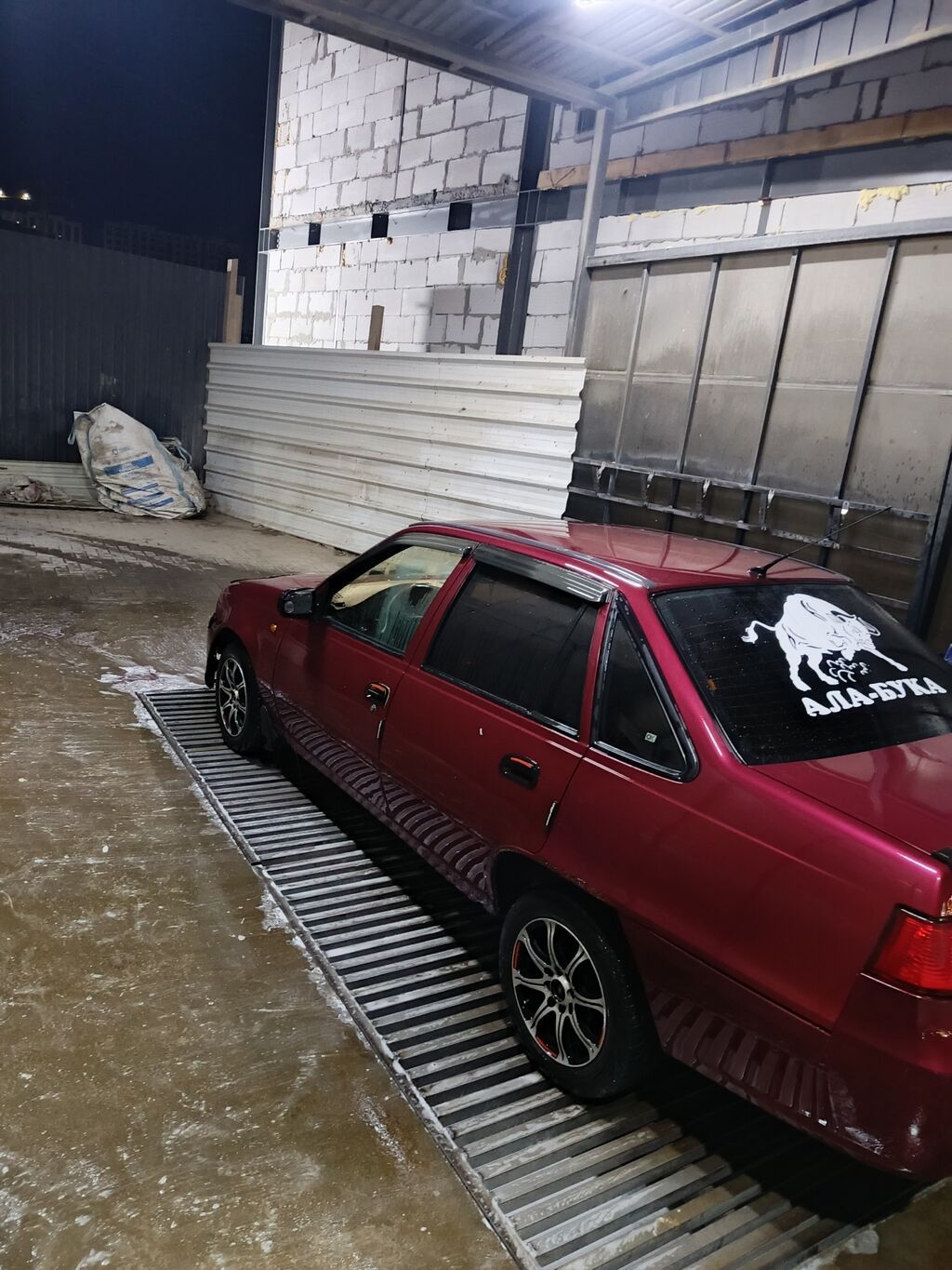 Daewoo Nexia: 2008 г., 1.5 л, Механика, Бензин, Седан: фото 3