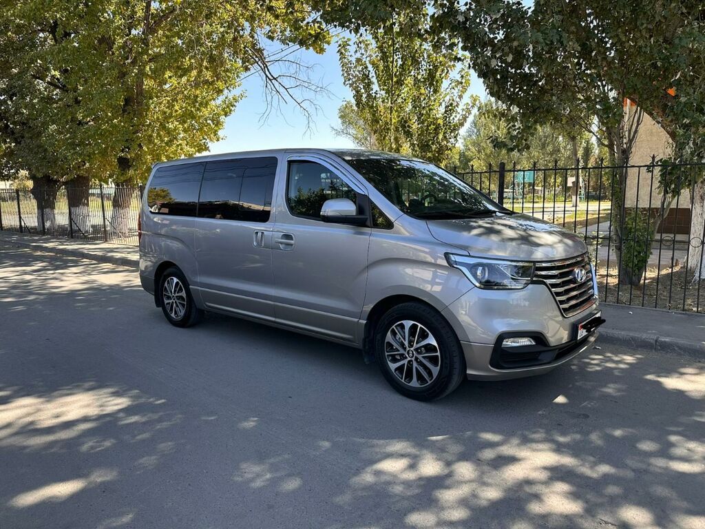Hyundai H-1: 2019 г., 2.5 л, Автомат, Дизель, Минивэн: фото 3