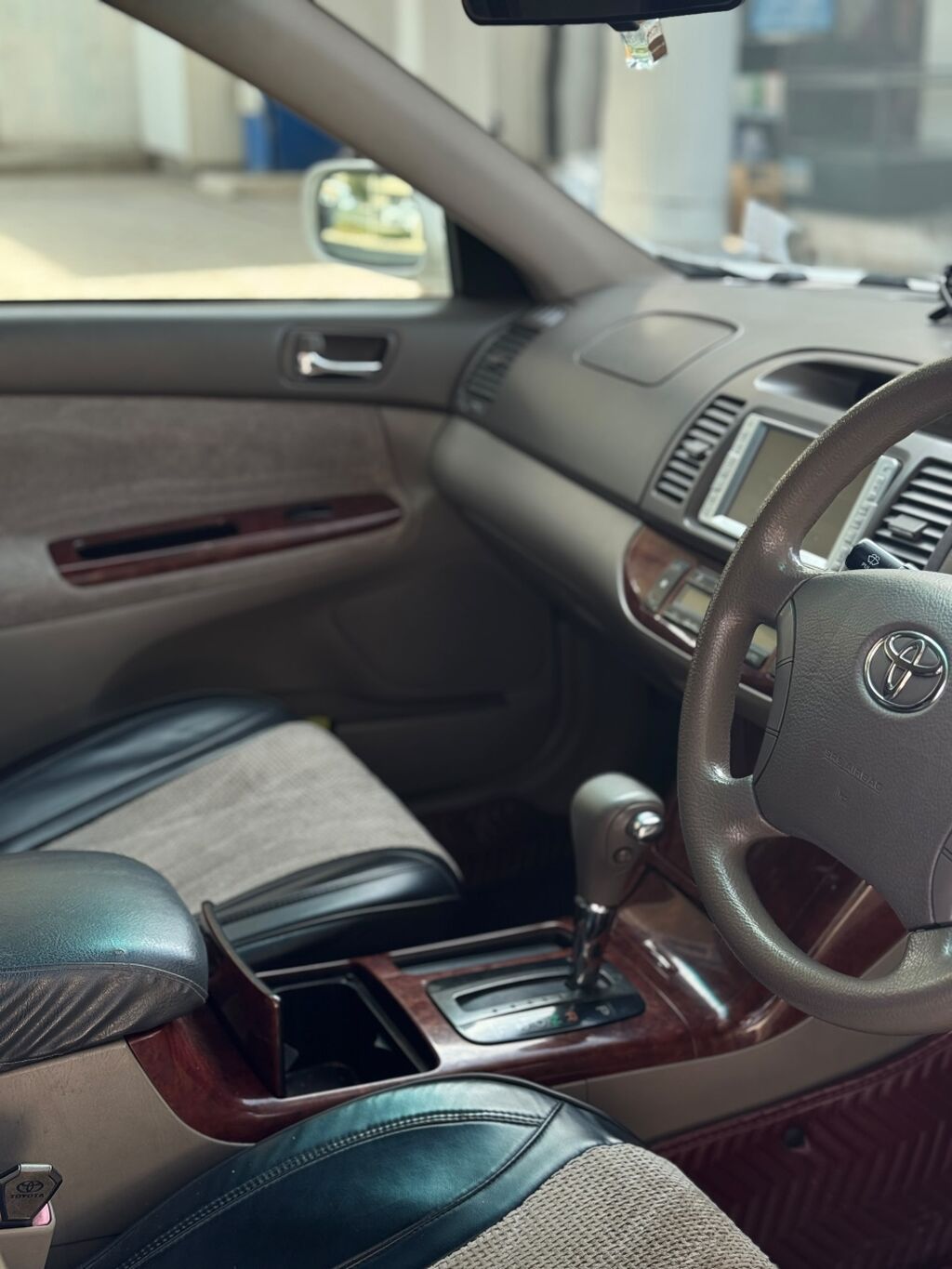 Toyota Camry: 2005 г., 2.4 л, Автомат, Бензин, Седан: фото 8