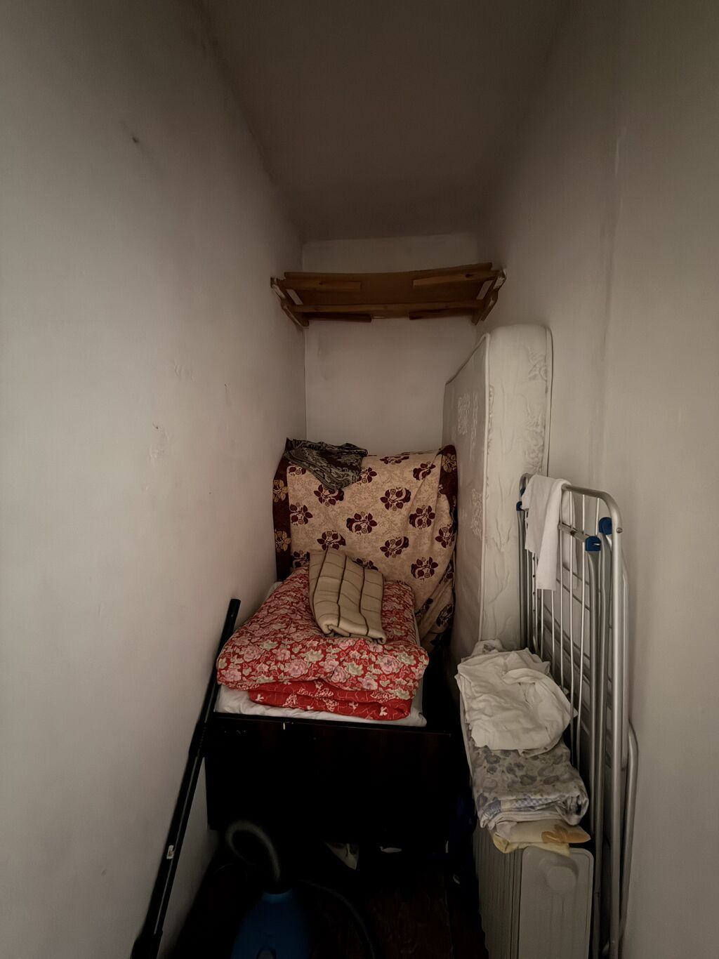 4 комнаты, 86 м², 12 мкр 106 серия, 1 этаж, Старый ремонт: фото 2