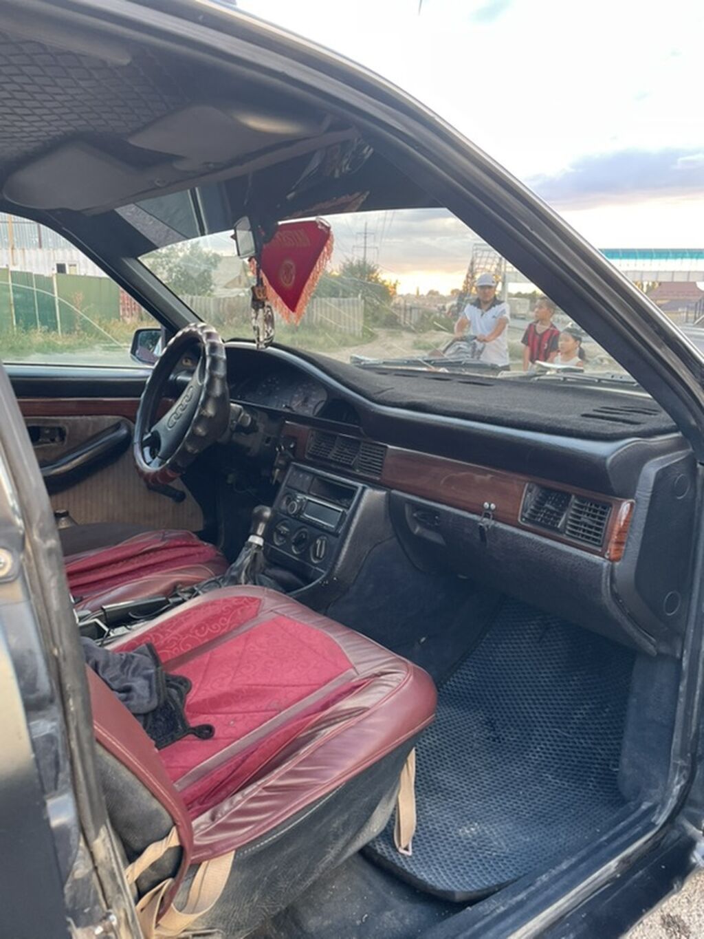 Audi 100: 1989 г., 1.8 л, Механика, Бензин, Универсал — фото 6