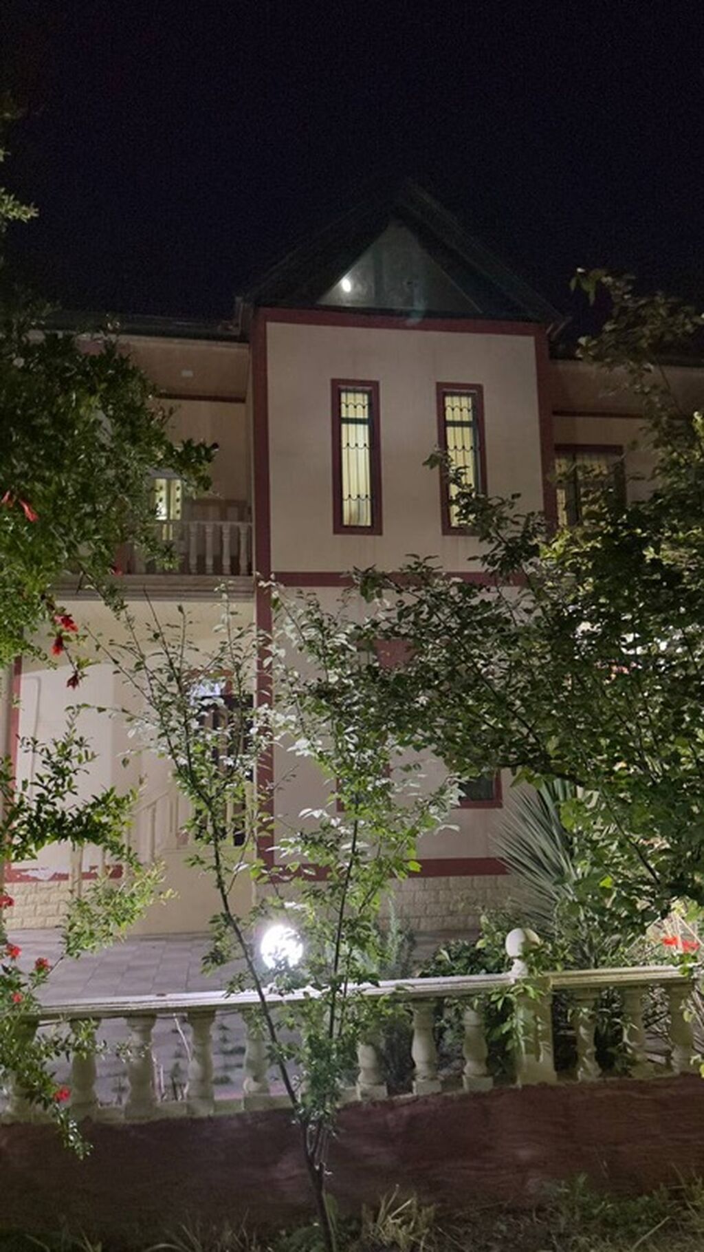 Ramana qəs. 5 otaqlı, 200 kv. m, Orta təmir