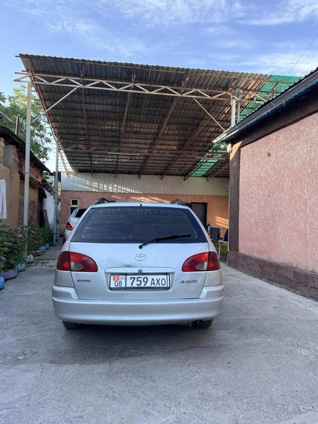 Toyota Avensis: 2000 г., 1.8 л, Автомат, Бензин, Универсал: фото 3
