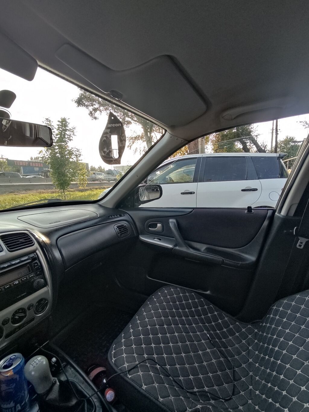 Mazda 323: 2002 г., 1.6 л, Механика, Бензин, Универсал: фото 7