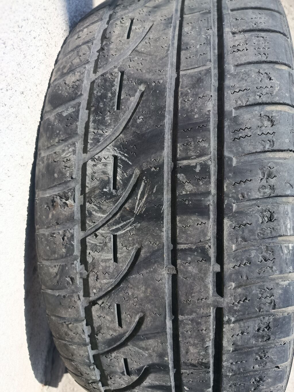 Шины 235 / 45 / R 19, Зима, Б/у, 1 шт, Легковые, Hankook: фото 3