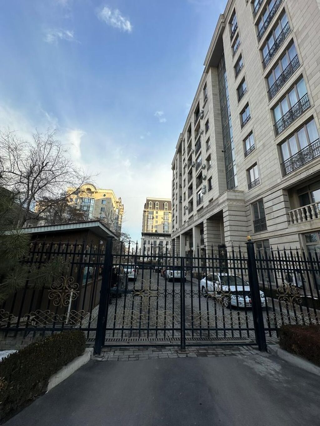 3 комнаты, 166 м², Золотой квадрат Элитка, 2 этаж: фото 3