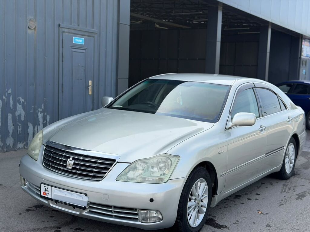 Toyota Crown: 2004 г., 3 л, Автомат, Бензин, Седан: фото 2