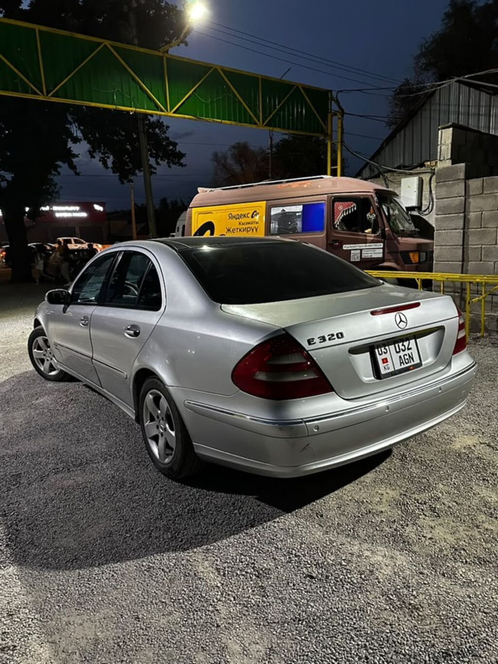 Mercedes-Benz E-Class: 2003 г., 1.8 л, Автомат, Бензин, Седан: фото 2