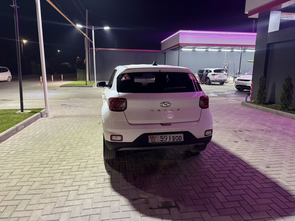 Hyundai Venue: 2020 г., 1.6 л, Автомат, Бензин, Кроссовер: фото 4