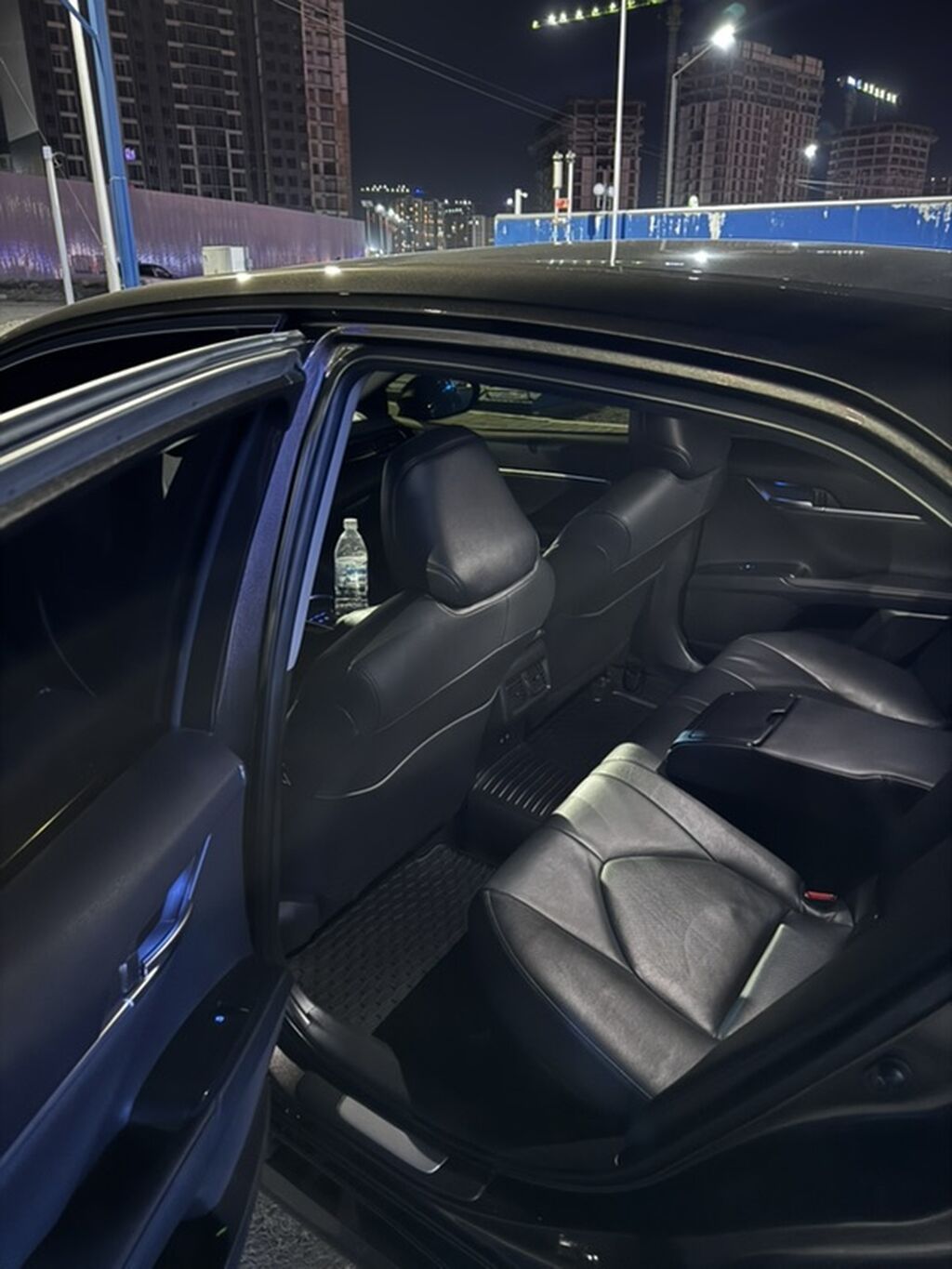 Toyota Camry: 2019 г., 2.5 л, Вариатор, Гибрид, Седан: фото 7