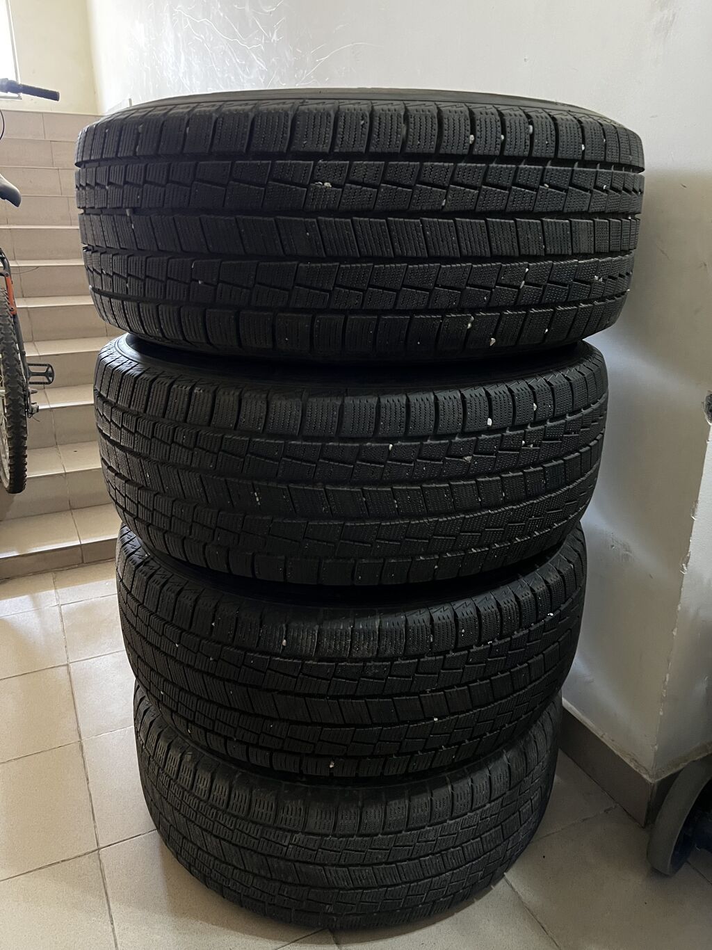 Колеса в сборе 285 / 65 / R 17, Зима, Б/у, Комплект, Внедорожные (АТ/МТ), Литые, отверстий - 5: фото 2