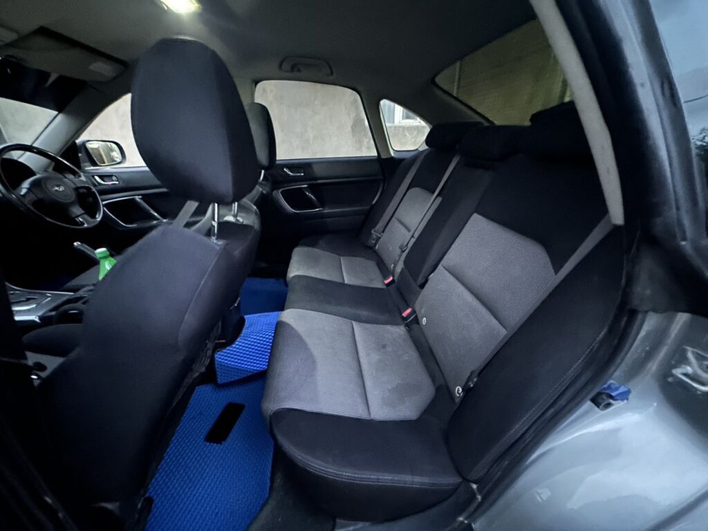 Subaru Legacy: 2004 г., 2 л, Автомат, Бензин, Седан: фото 8