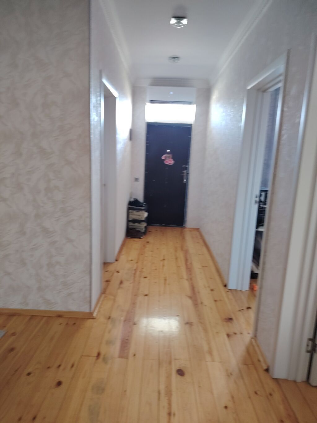 Binəqədi Rayon 41 yolunda 3 otaq remontlu evimi satiram yol qraqi əla