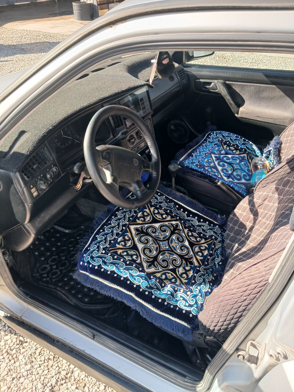 Volkswagen Golf: 1992 г., 1.8 л, Механика, Бензин, Седан: фото 6