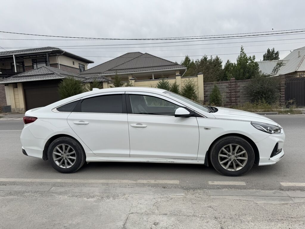 Hyundai Sonata: 2019 г., 0.2 л, Автомат, Газ, Седан: фото 2