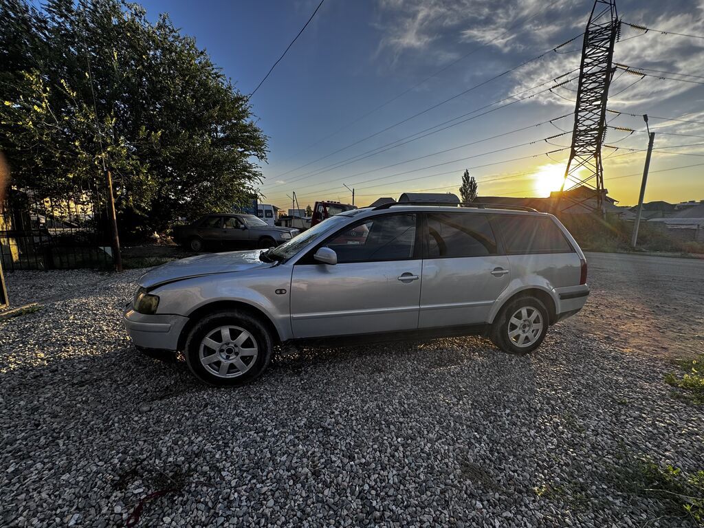 Volkswagen Passat Variant: 1999 г., 1.8 л, Механика, Бензин, Универсал: фото 3