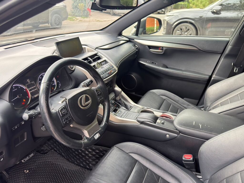 Lexus NX: 2015 г., 2 л, Автомат, Бензин, Кроссовер: фото 6