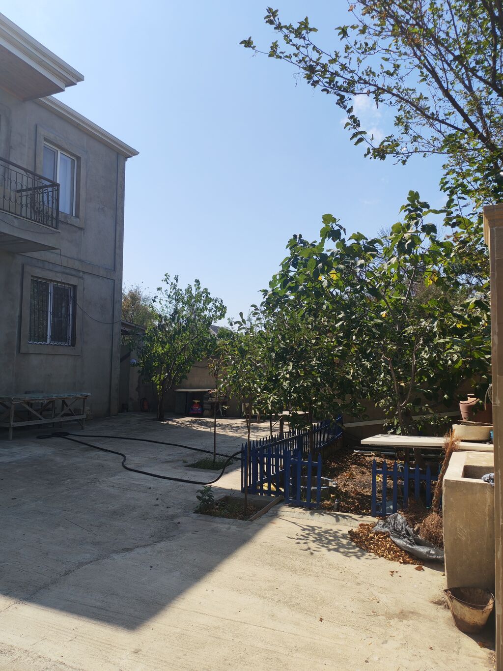 6 otaqlı, 210 kv. m, Yeni təmirli