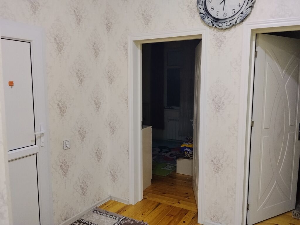 72 kv. m, 3 otaqlı, İnternet, Kombi, Qaz