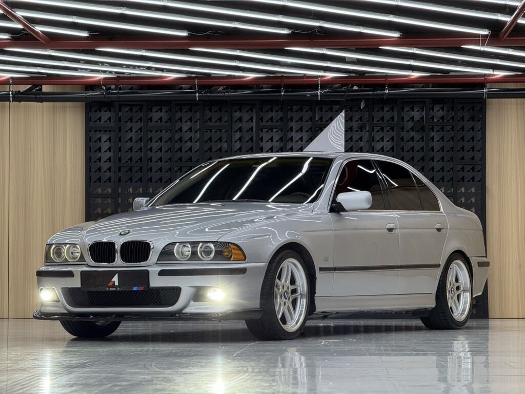 BMW 5 series: 2003 г., 3 л, Автомат, Бензин, Седан: фото 2