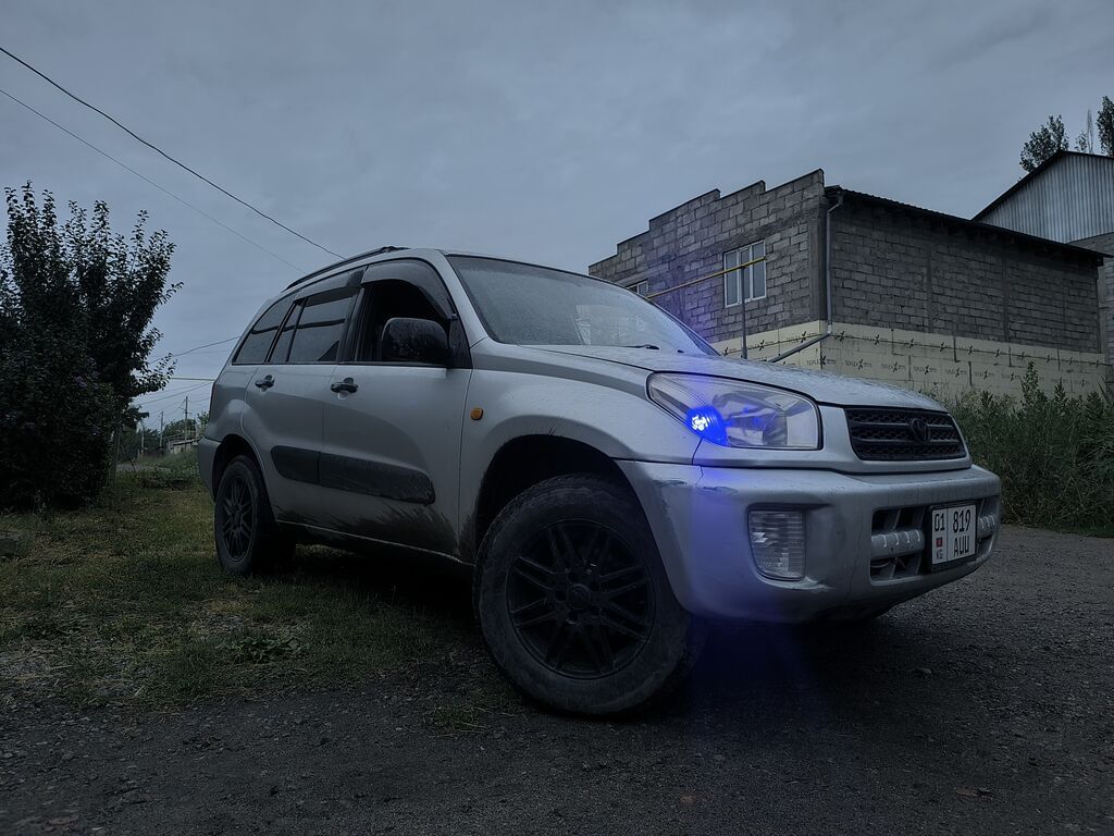 Toyota RAV4: 2003 г., 2 л, Автомат, Бензин, Кроссовер: фото 5