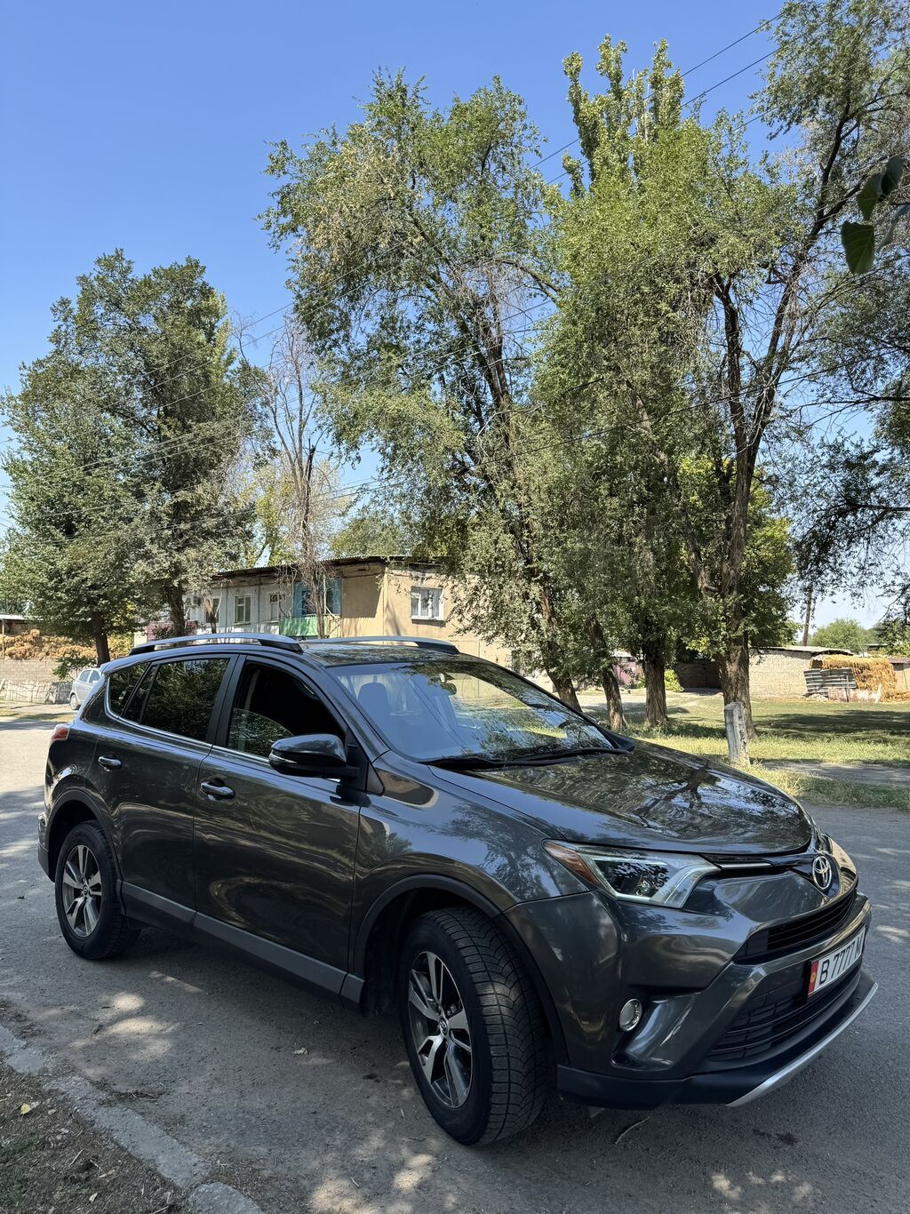 Toyota RAV4: 2016 г., 2.5 л, Автомат, Бензин, Хэтчбэк: фото 4
