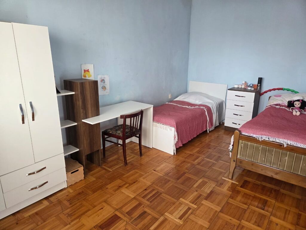 Sumqayıt, 4 otaqlı, Köhnə tikili, 90 kv. m