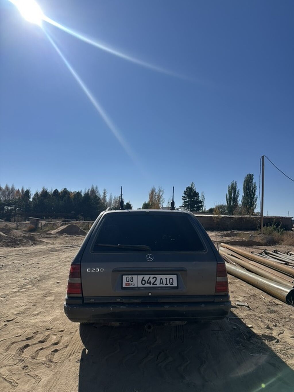 Mercedes-Benz W124: 1989 г., 2.3 л, Механика, Бензин, Универсал: фото 3