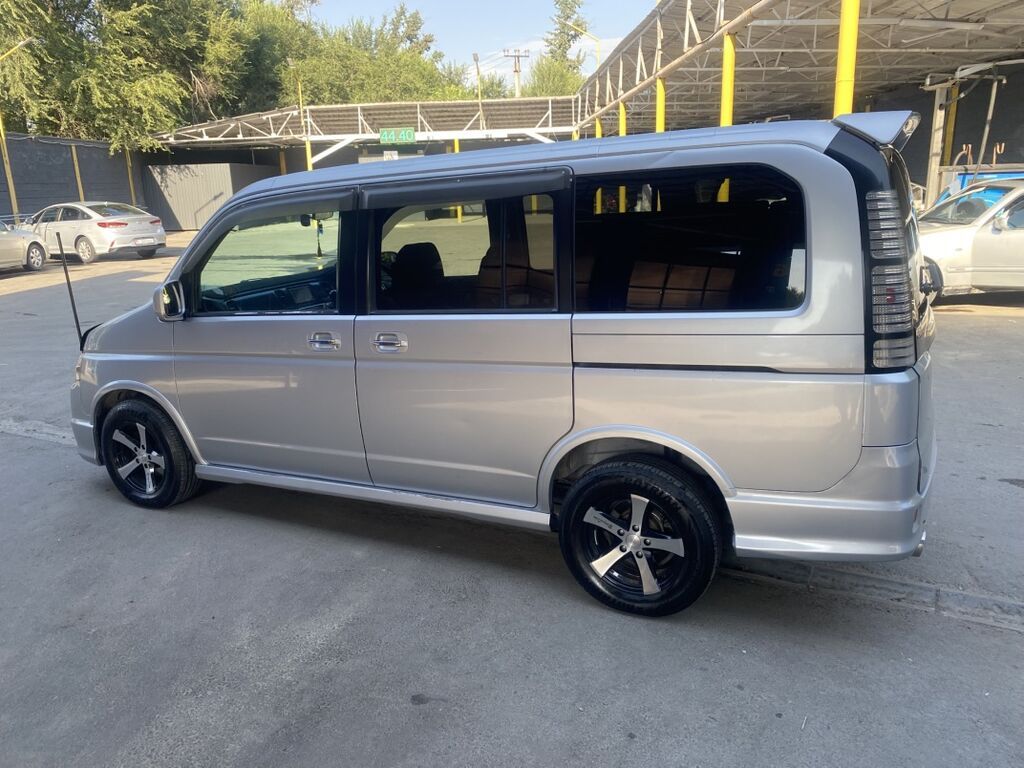Honda Stepwgn: 2003 г., 2 л, Автомат, Бензин, Минивэн: фото 5