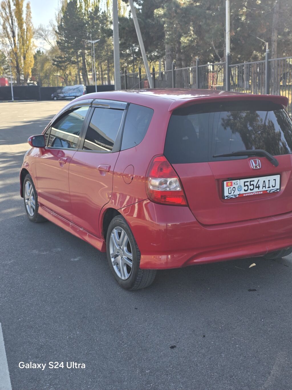 Honda Fit: 2006 г., 1.3 л, Автомат, Бензин, Хэтчбэк: фото 7