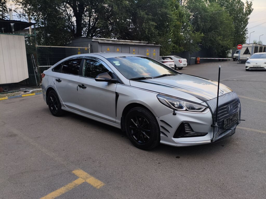 Hyundai Sonata: 2019 г., 2 л, Автомат, Газ, Седан: фото 2