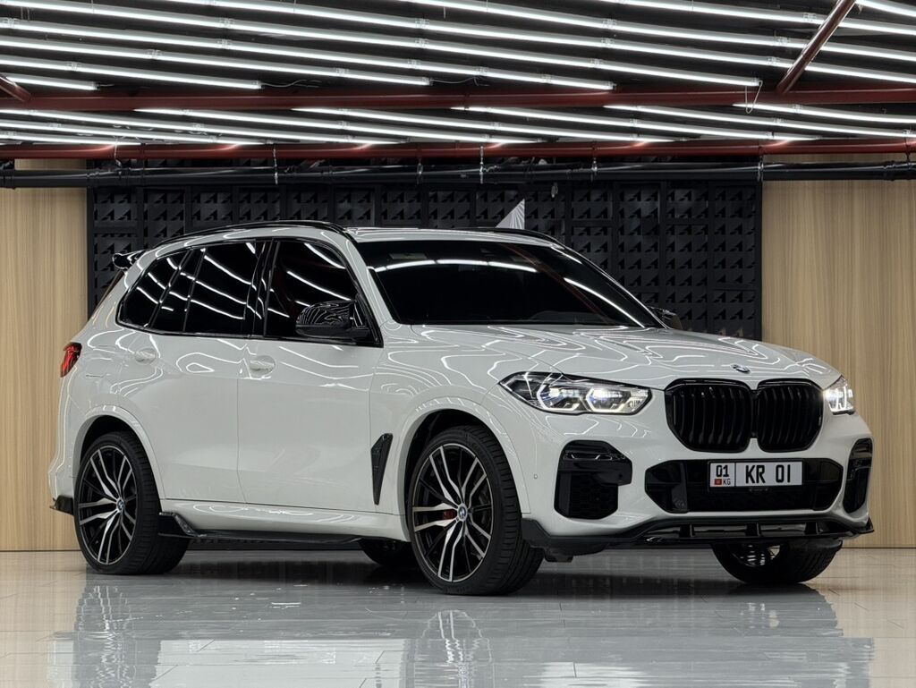 BMW X5: 2022 г., Бензин, Внедорожник: фото 3