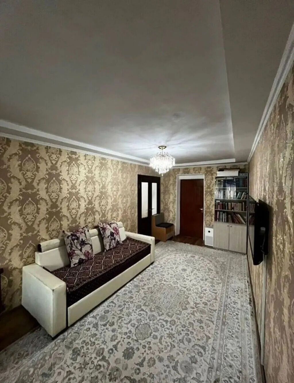 2 комнаты, 42 м², БГУ 104 серия, 4 этаж, Косметический ремонт: фото 1