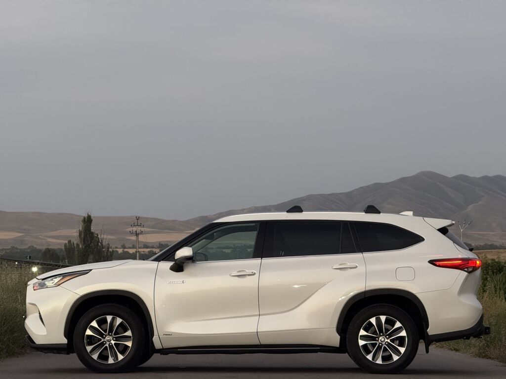 Toyota Highlander: 2020 г., 2.5 л, Автомат, Гибрид, Кроссовер: фото 4