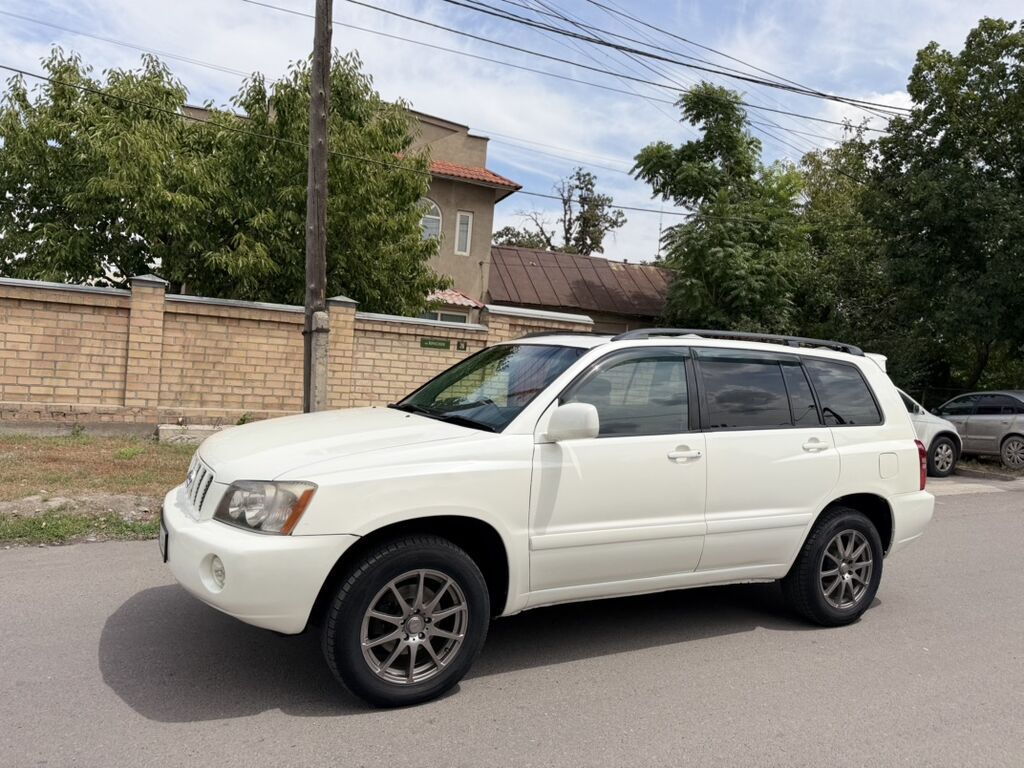 Toyota Kluger: 2002 г., 3 л, Автомат, Бензин, Кроссовер: фото 6